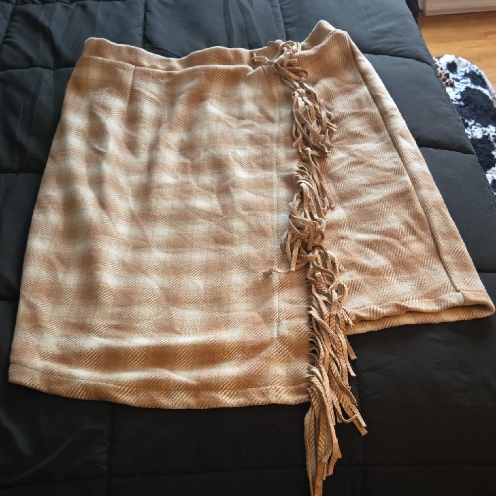 Time and Tru Asymmetrical Tan Fringe Skirt  🤎   SIZE XXL